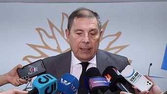 Ministro Oddone en el Parlamento.