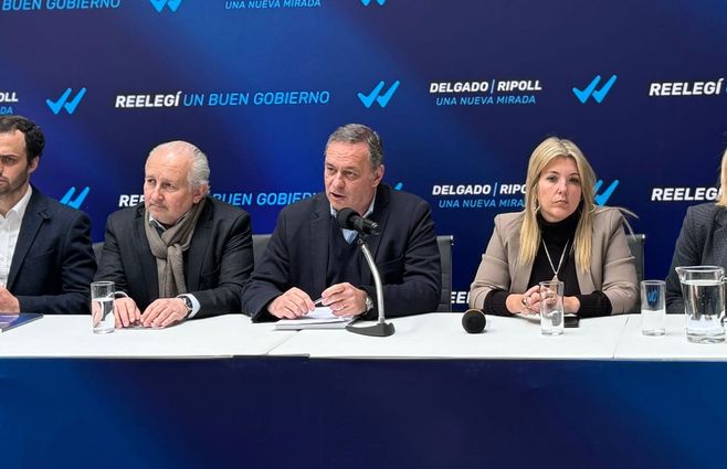Delgado-presenta-educación-foto-comando-Delgado.jpg