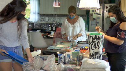 corte de pelo y utiles: solidaridad en el comienzo de clases