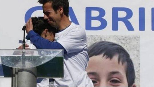 Angel Cruz, Ana Julia Quezada y el afiche de Gabriel
