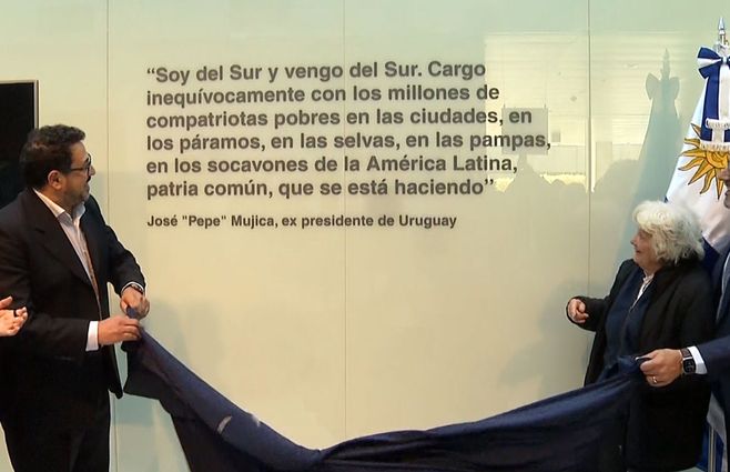 Mujica-frase-CAF-homenaje