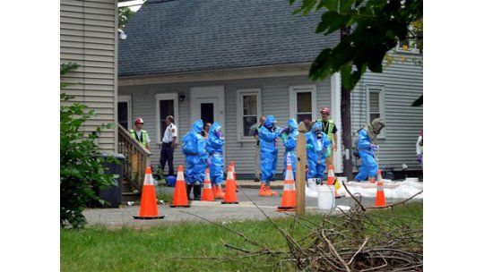 Mujer detenida tras comprobarse que vivía con tres niños muertos