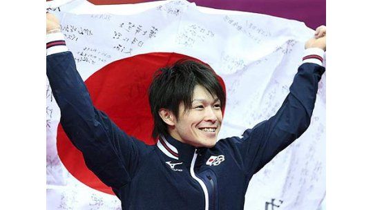 El japonés Uchimura dio cátedra en gimnasia y se llevó el oro