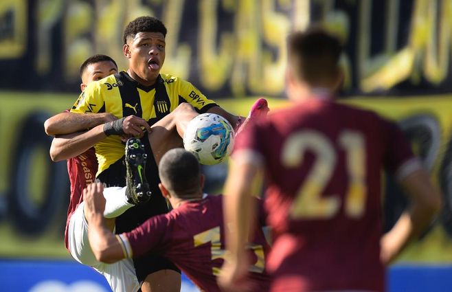 peñarol wanderers fecha 15 apertura 2023 foco uy (40).jpeg