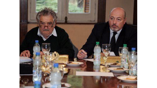 Gobierno se reúne para buscar salida al conflicto en la educación