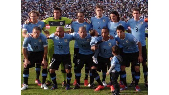 Uruguay, segundo en la tabla, pero con un partido menos