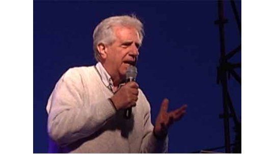 Según Vázquez, la oposición representa el camino de la “aventura”
