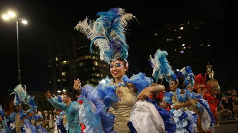 Comenzó el Carnaval 2023: el desfile inaugural por 18 de Julio en imágenes