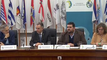 gobierno e intendencias llegaron a un acuerdo y orsi lo anuncio en el congreso de intendentes