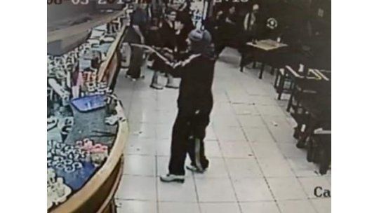 Procesan a los dos asaltantes tricolores de Pizzería Venecia