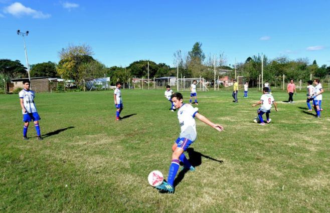 Categoría 13 años del Club Nacional de Salto, el club en el que Cavani y Suárez dieron sus primeros pasos. 