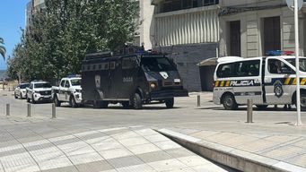 Foto: Subrayado. Operativo policial por comparecencia de Fernández Albín en Ciudad Vieja.