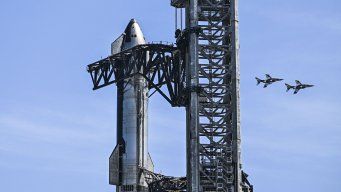 Foto: AFP. El SpaceX listo para ser lanzado este jueves.