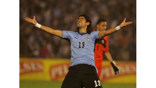 Hace dos años Abreu clasificaba a Uruguay a Sudáfrica 2010