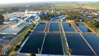 este martes queda operativo el dique para asegurar mezcla constante de aguas en el rio santa lucia