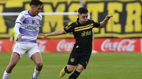 Peñarol venció a Defensor Sporting. Foto: FocoUy Peñarol venció a Defensor Sporting. Foto: FocoUy
