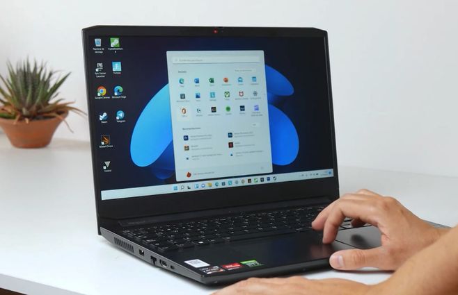 LAPTOPS-EDUCACIÓN--GUB-UY.jpg