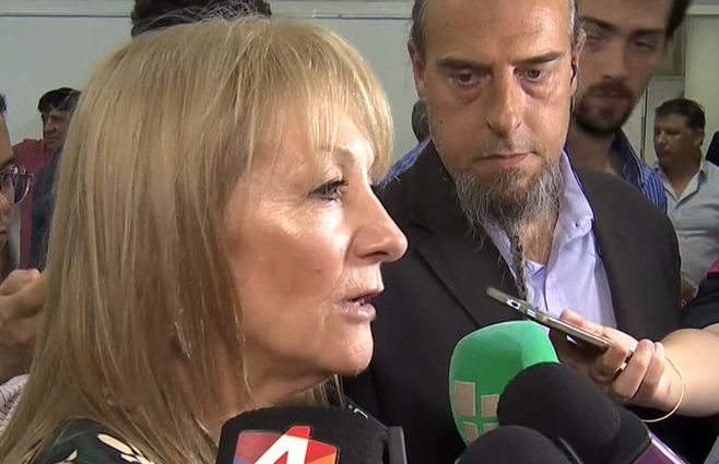 carolina-cosse-dedded