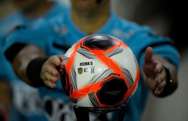 Foto: FocoUy, archivo. Peñarol vs. Racing.
