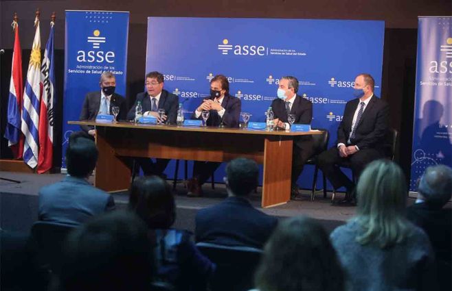 ASSE-Lacalle-pou-plan-bucal.jpg