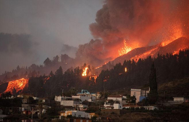 lava-erupción-volcán-palma-AFP.jpg