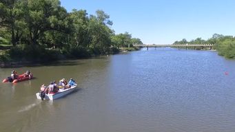 santa lucia: instalan boya que permite evacuar antes de que el agua llegue a los hogares
