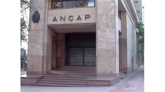 Funcionarios de ANCAP harán paro de dos horas por turno