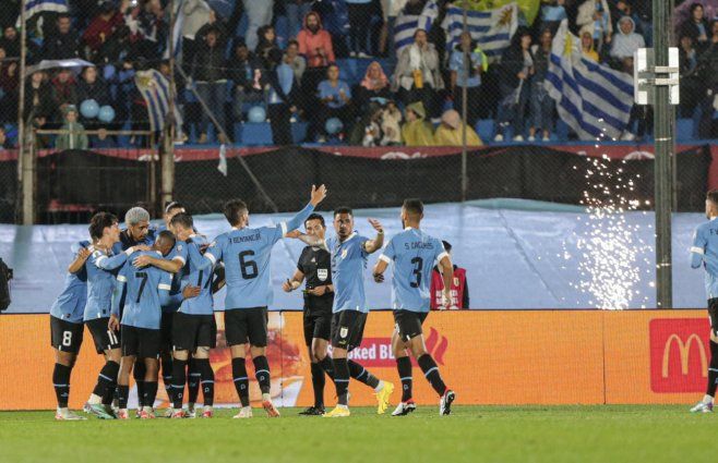 Cuatro uruguayos en el 11 ideal de la Conmebol. Festejo de Uruguay. Foto: FocoUy.