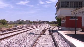 termino la obra de la via ferrea y quedo conectado el puerto de montevideo con upm