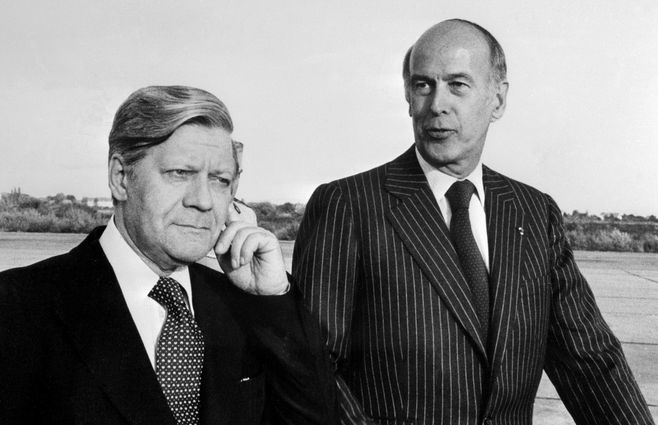 En 1977, Giscard dEstaing con el canciller alemán Helmuy Schmidt