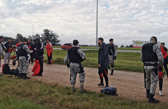 operativo-control-hinchas-river-nacional.jpg