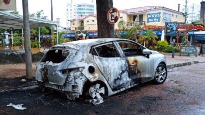 se busca identificar a tres jovenes que participaron de los incidentes en atlantida