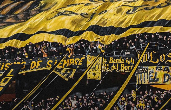 PEÑAROL---TRIBUNA--OFICIAL-CAP