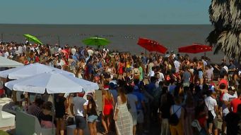 eventos al aire libre sin aforo completo y sin control de vacunas