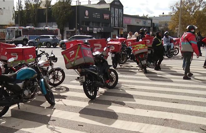 deliveries-cortan-calle-palacio-legislativo