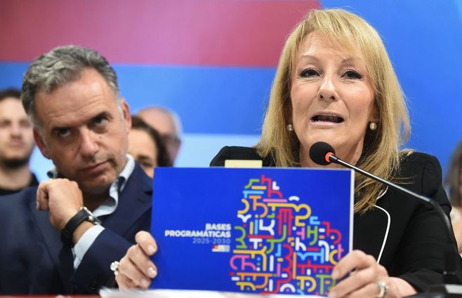 Carolina Cosse en la presentación de su lista. Foto: FocoUy