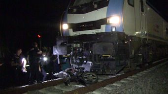 florida: motociclista murio tras ser impactado por un tren en un cruce ferroviario con barrera