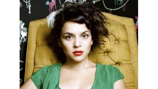 Norah Jones presenta un show acústico en el Teatro de Verano