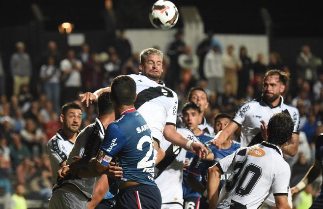 danubio-vs-nacional-foco-viera.jpg