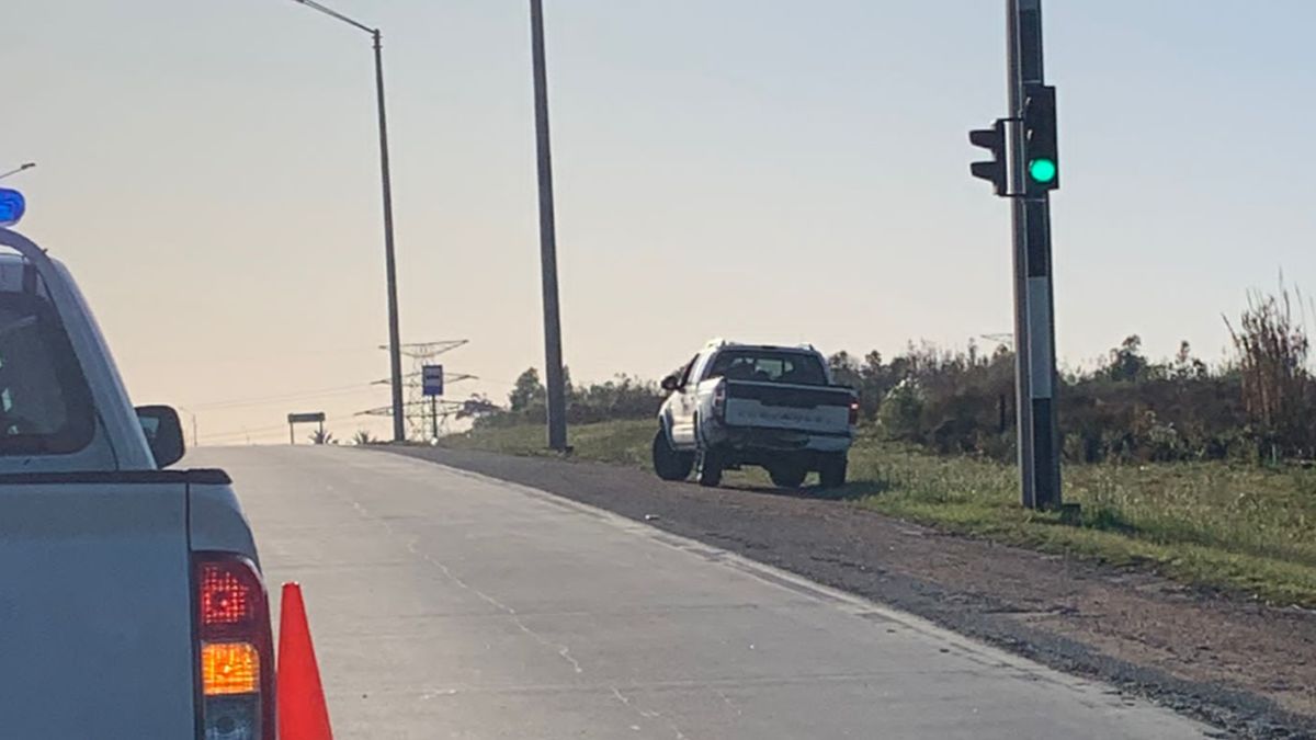 Motociclista murió tras ser embestido por una camioneta cuando esperaba  cambio de luz del semáforo