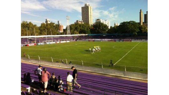 Policía sugirió a AUF que Defensor-Peñarol jueguen domingo 19 hs.