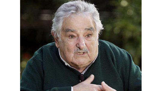 Mujica a docentes: “No vamos a construir castillos de ilusiones”