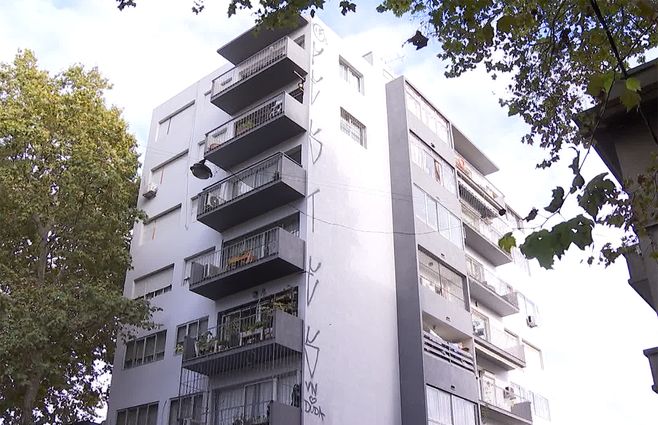 grafitis-edificio-centro-montevideo.jpg