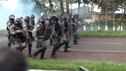 enfrentamiento entre opositores y seguidores de lula en el sur de brasil