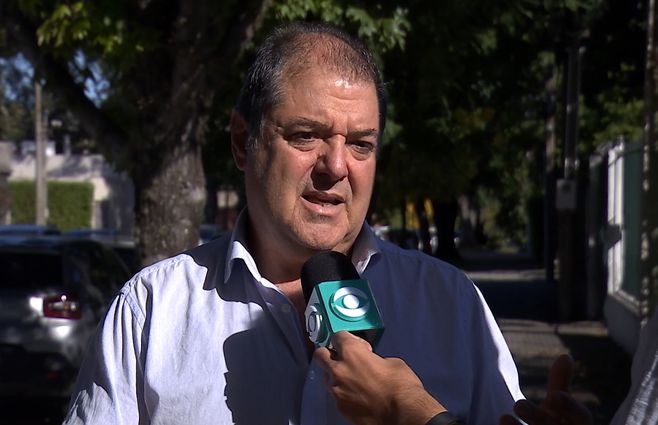 hugo-alza-caja-de-profesionales.jpg