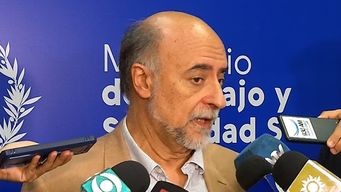 salario minimo nacional sera de 21.106 pesos; aumentara un 9%