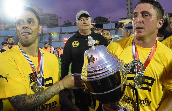 CEBOLLA-LOLO-COPA-BICAMPEON.jpg