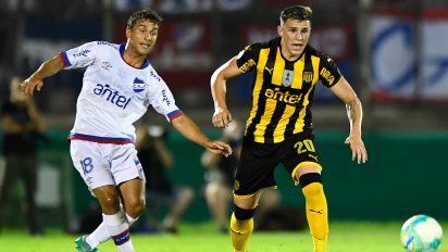 penarol le gano 2-0 a nacional el primer clasico del ano con goles de canobbio y el toro fernandez
