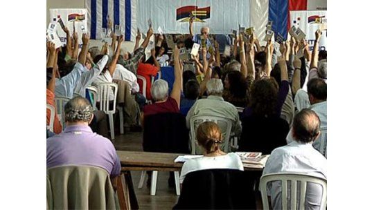 El FA debate hoy sobre seguridad, salud y vivienda