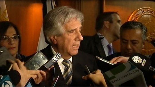 Vázquez descarta una ley seca porque “prohibir el alcohol no es razonable”